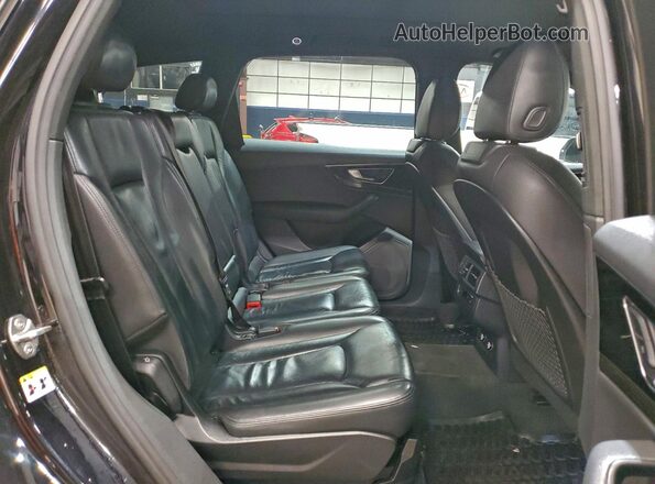 WA1AAAF78KD001897 2019 AUDI Q7 Черный Вид задней части салона