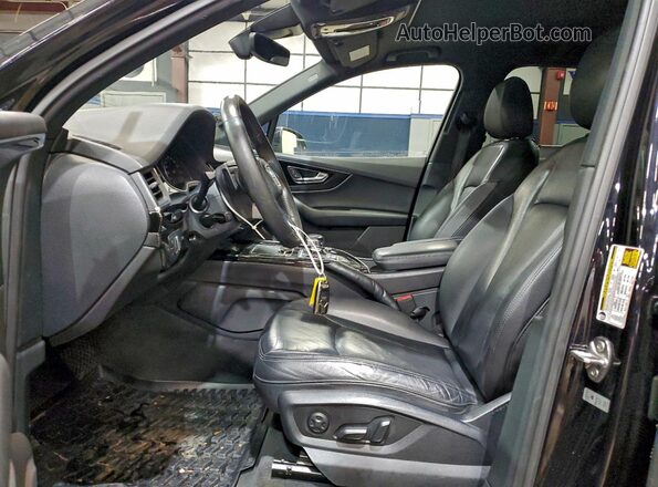 WA1AAAF78KD001897 2019 AUDI Q7 Черный Вид салона спереди