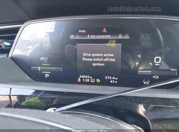 WA1AAAGE0MB026711 2021 AUDI E-TRON Silver 