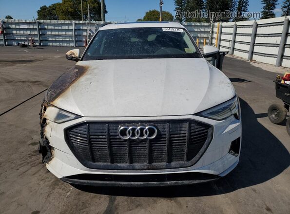 WA1AAAGE4MB030552 2021 AUDI E-TRON White Vista frontal