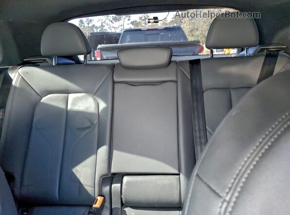 WA1AECF33K1079227 2019 AUDI Q3 Белый Вид задних сидений