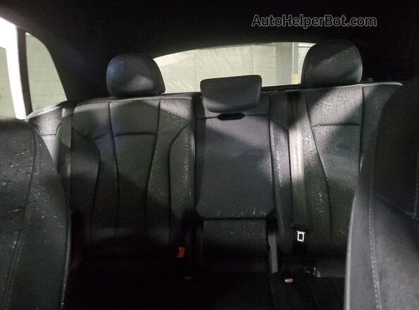 WA1AVBF18PD033942 2023 AUDI Q8 Black Widok tylnych siedzeń
