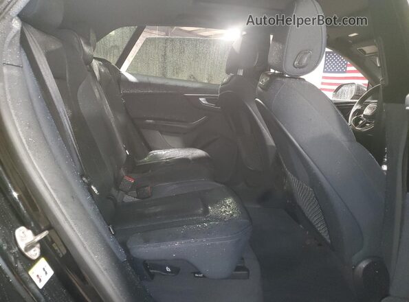 WA1AVBF18PD033942 2023 AUDI Q8 Black Widok wnętrza z tyłu