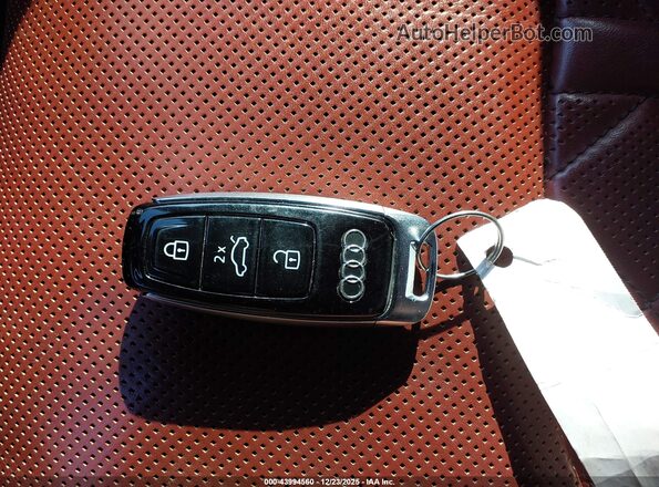 WA1AWAF13LD027175 2020 AUDI SQ8 Gray Dashboard view