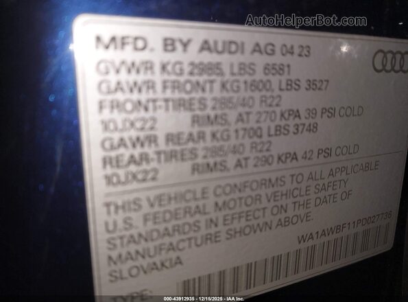 WA1AWBF11PD027736 2023 AUDI SQ8 Blue Widok komory silnika