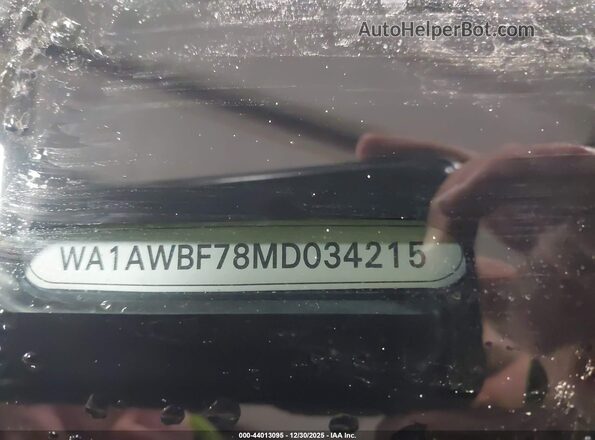 WA1AWBF78MD034215 2021 AUDI SQ7 Black Widok komory silnika