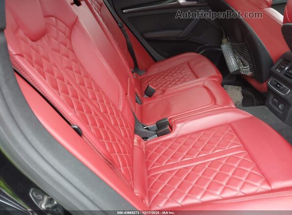 WA1B4AFY3L2122290 2020 AUDI SQ5 Black Вид наклейки з VIN-кодом