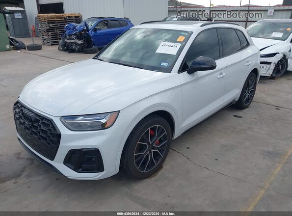 WA1B4AFY3R2044957 2024 AUDI SQ5 Белый Передняя левая четверть