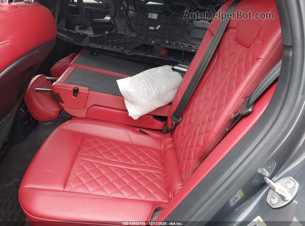 WA1B4AFY3R2112626 2024 AUDI SQ5 Серый Вид наклейки с VIN-кодом