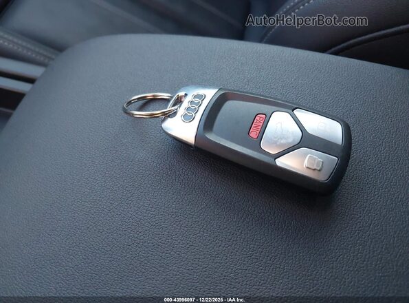 WA1B4AFY4N2037526 2022 AUDI SQ5 Серебряный Вид панели приборов