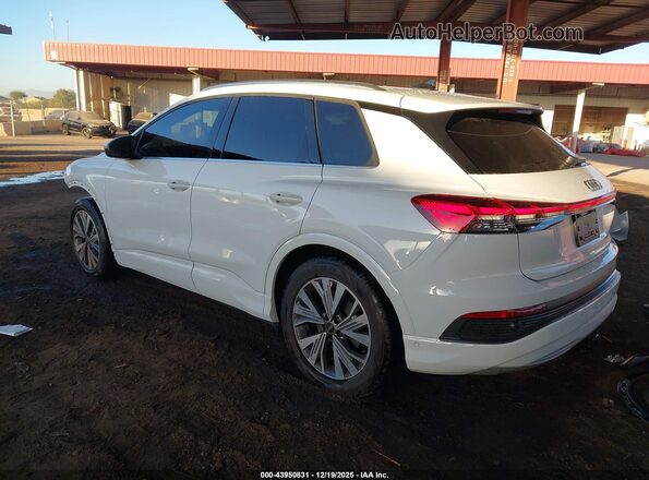 WA1BCBFZ0PP028345 2023 AUDI Q4 White Tył lewy