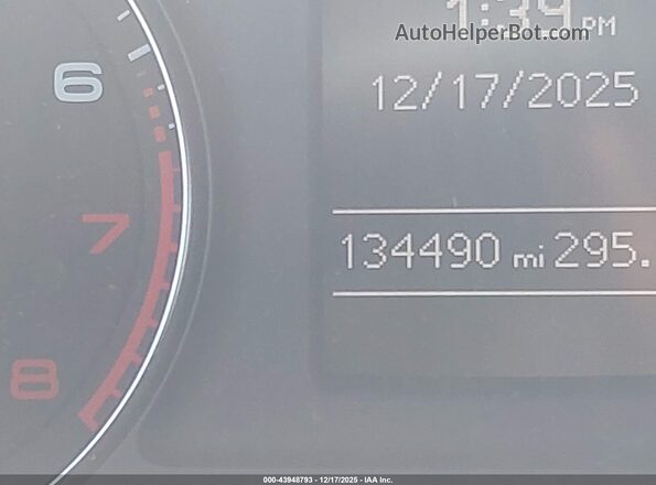 WA1BCCFS8HR004180 2017 AUDI Q3 Красный 