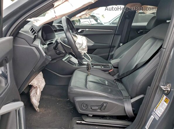 WA1BECF38K1087151 2019 AUDI Q3 Серый Вид салона спереди