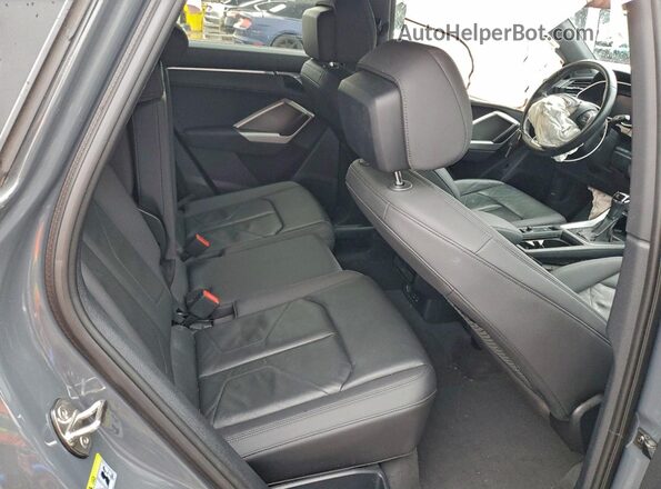 WA1BECF38K1087151 2019 AUDI Q3 Серый Вид задней части салона