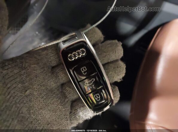 WA1BVAF15LD008957 2020 AUDI Q8 Черный Вид панели приборов