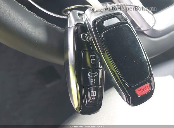 WA1BVBF17SD034447 2025 AUDI Q8 Серый Вид панели приборов