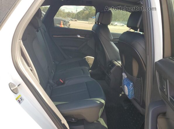WA1C4AFY7L2064320 2020 AUDI SQ5 Белый Вид задней части салона