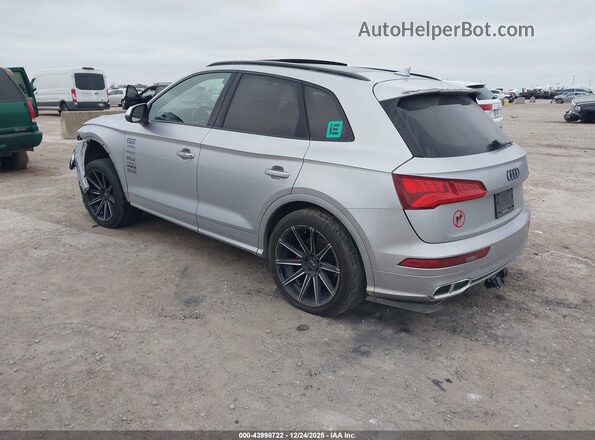 WA1C4AFYXJ2054233 2018 AUDI SQ5 Серебряный Задняя левая четверть