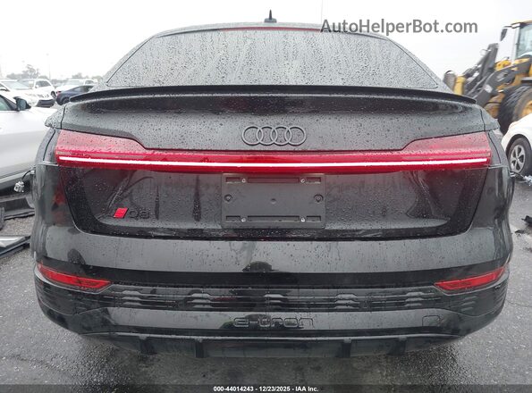 WA1DAAGE4RB013478 2024 AUDI Q8 E-TRON Черный 