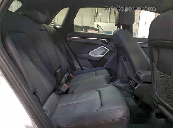 WA1DECF30S1058008 2025 AUDI Q3 White Սալոնի հետևի տեսք