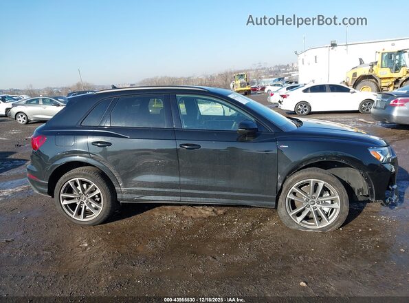 WA1DECF39R1135355 2024 AUDI Q3 Black Rear interior view