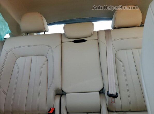 WA1E2AFY1M2040739 2021 AUDI Q5 Черный Вид задних сидений