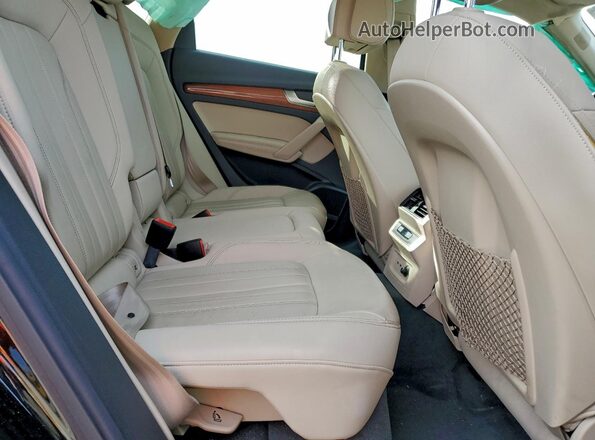 WA1E2AFY1M2040739 2021 AUDI Q5 Черный Вид задней части салона