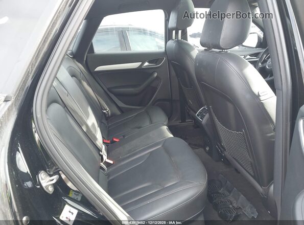 WA1ECCFS8JR027042 2018 AUDI Q3 Black Вид наклейки з VIN-кодом