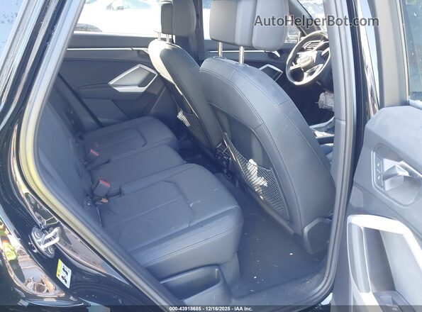 WA1EECF32R1168797 2024 AUDI Q3 Black Вид наклейки з VIN-кодом