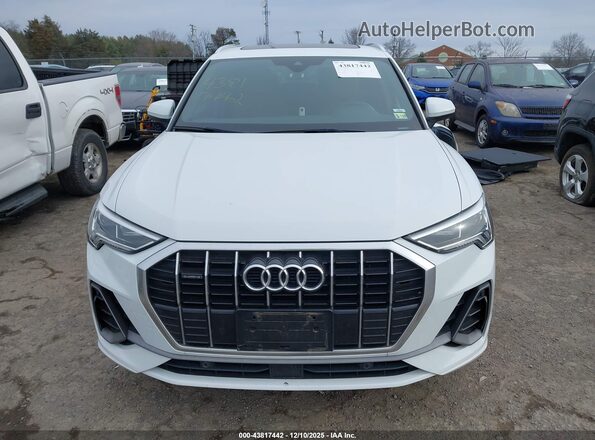 WA1EECF34K1065547 2019 AUDI Q3 Белый Вид задней части салона