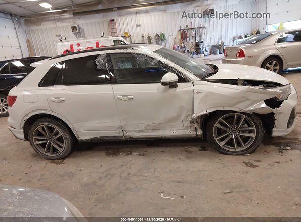 WA1EECF34R1141276 2024 AUDI Q3 White უკანა სალონის ხედი