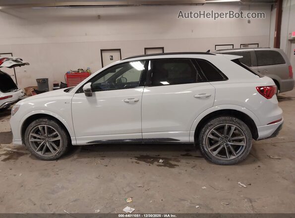 WA1EECF34R1141276 2024 AUDI Q3 White სალონის 360-გრადუსიანი ხედი