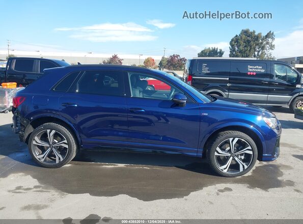 WA1EECF36R1155177 2024 AUDI Q3 Dark Blue Панорамный вид салона 360°