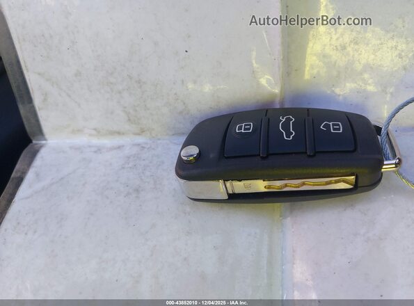 WA1EECF36R1155177 2024 AUDI Q3 Dark Blue Вид панели приборов