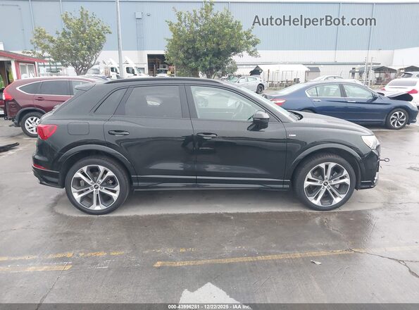 WA1EECF37M1152507 2021 AUDI Q3 Black Widok wnętrza z tyłu