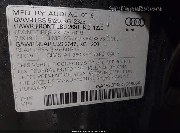 WA1EECF39K1069660 2019 AUDI Q3 Черный Вид подкапотного пространства