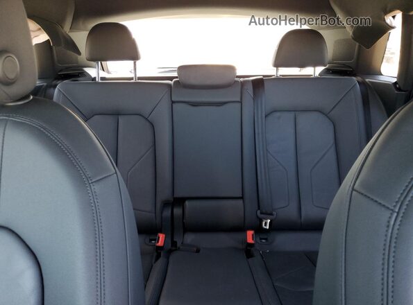 WA1EECF3XL1079079 2020 AUDI Q3 Серый Вид задних сидений