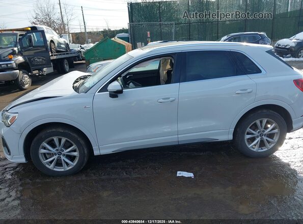 WA1EECF3XM1052224 2021 AUDI Q3 White Սալոնի 360 աստիճան տեսք