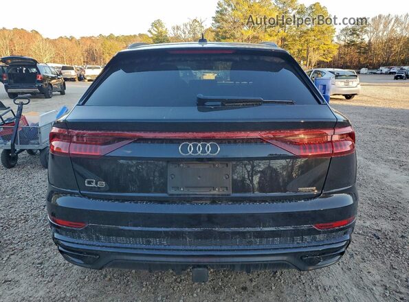 WA1EVAF10KD037049 2019 AUDI Q8 Black Widok z tyłu
