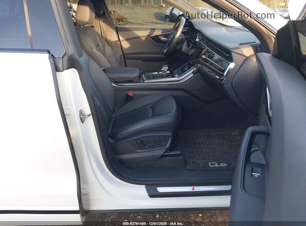 WA1EVAF16MD038905 2021 AUDI Q8 Белый Вид салона спереди