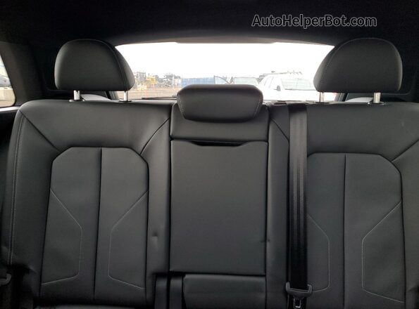 WA1FECF39S1099021 2025 AUDI Q3 Черный Вид задних сидений
