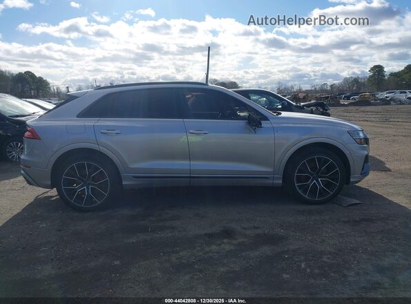 WA1FVAF19KD033148 2019 AUDI Q8 Gray Вид задньої частини салону