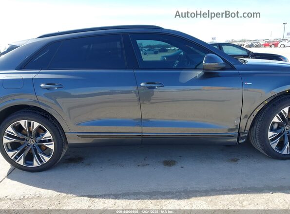 WA1FVBF18SD034491 2025 AUDI Q8 Серый Вид задней части салона