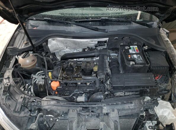 WA1GFCFS8GR017507 2016 AUDI Q3 Black ძრავის განყოფილების ხედი