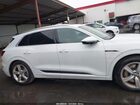 2019 Audi E-tron Premium Plus Белый vin: WA1LAAGE1KB023810