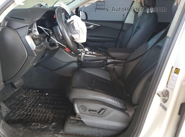 WA1LXAF71LD003435 2020 AUDI Q7 White Widok wnętrza z przodu