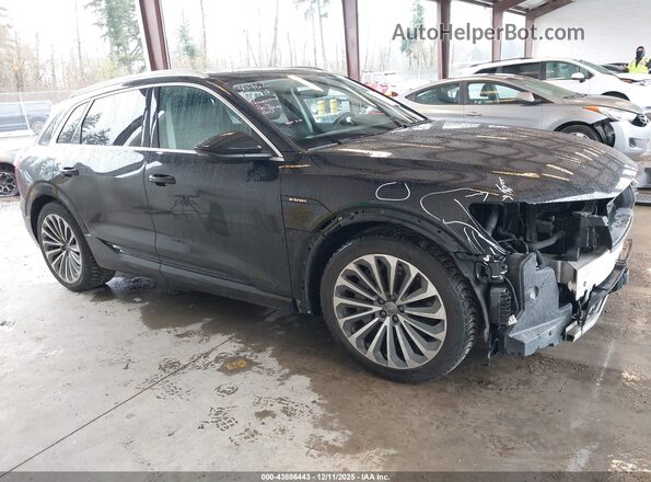 WA1VAAGE4KB006007 2019 AUDI E-TRON Черный Панорамный вид салона 360°