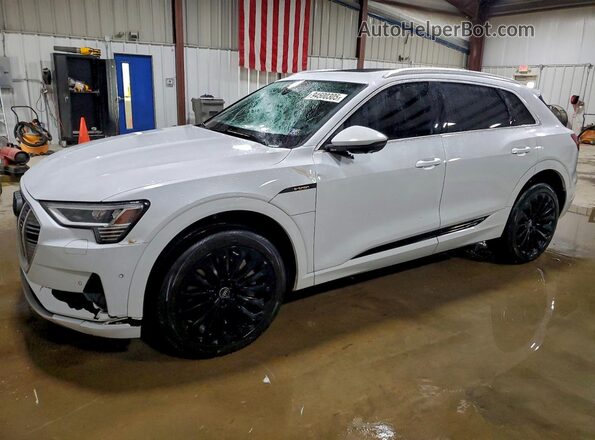 WA1VAAGE8KB024008 2019 AUDI E-TRON White Передня ліва чверть