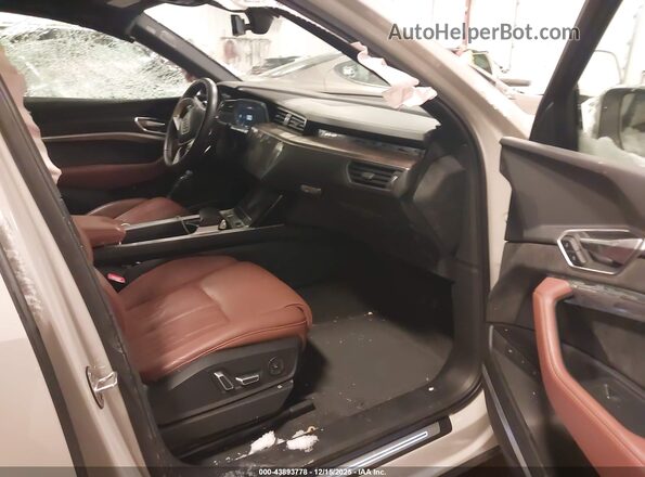 WA1VABGE7KB012731 2019 AUDI E-TRON Gray Widok wnętrza z przodu
