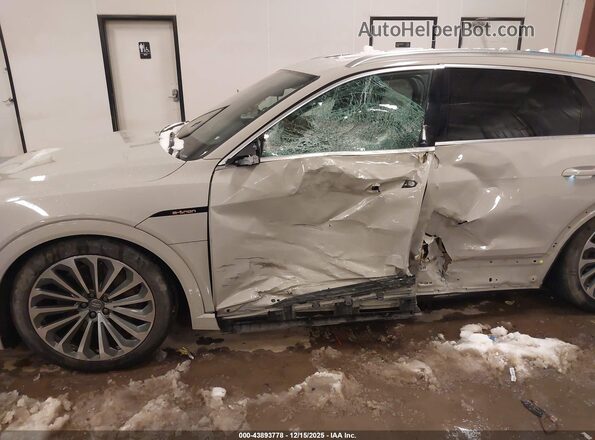 WA1VABGE7KB012731 2019 AUDI E-TRON Gray Widok z przodu